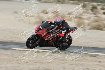 media/Nov-15-2025-Race Pace (Sat) [[8de605a2d8]]/Verified Riders/Turn 9 Inside (950am)/